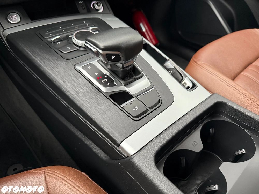 Audi Q5 2.0 TDI Quattro Design S tronic - 24