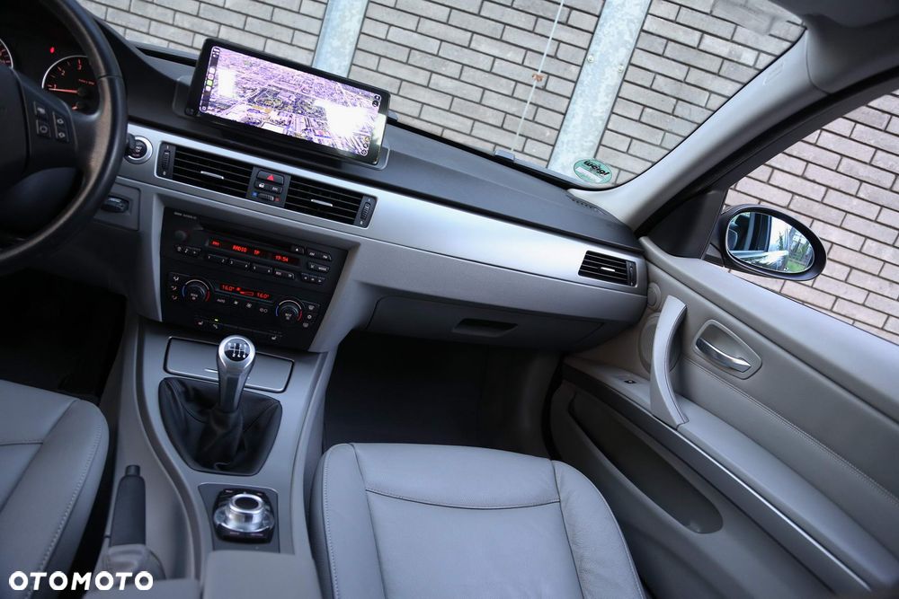 BMW Seria 3 - 30