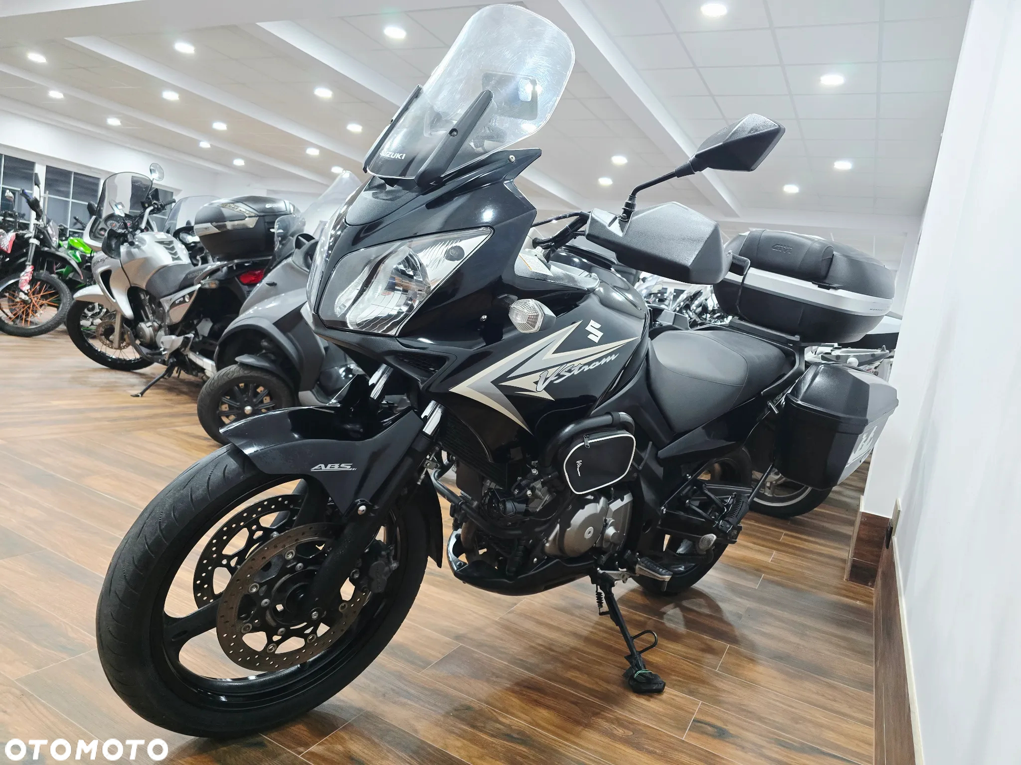 Suzuki DL - 4