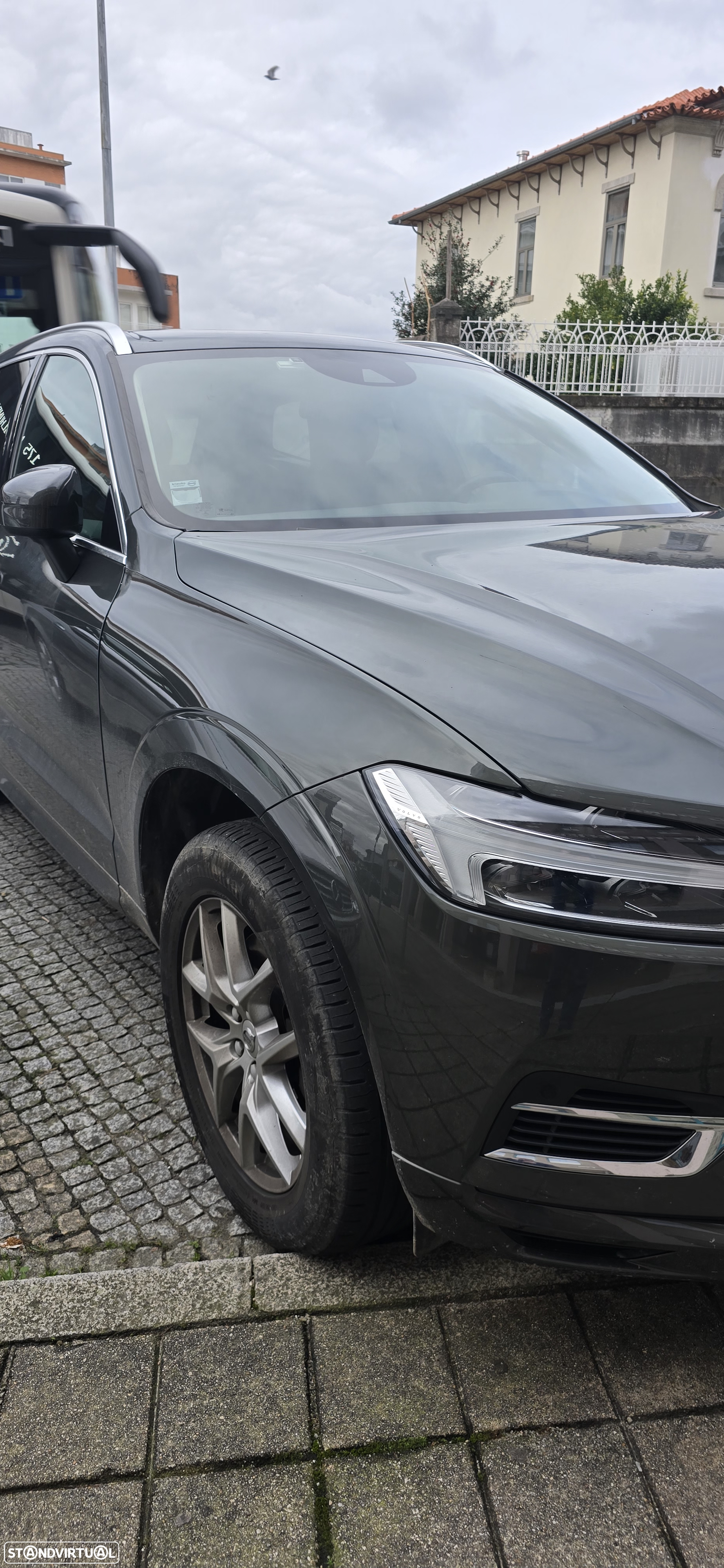 Volvo XC 60 2.0 T8 PHEV Momentum Plus AWD - 16