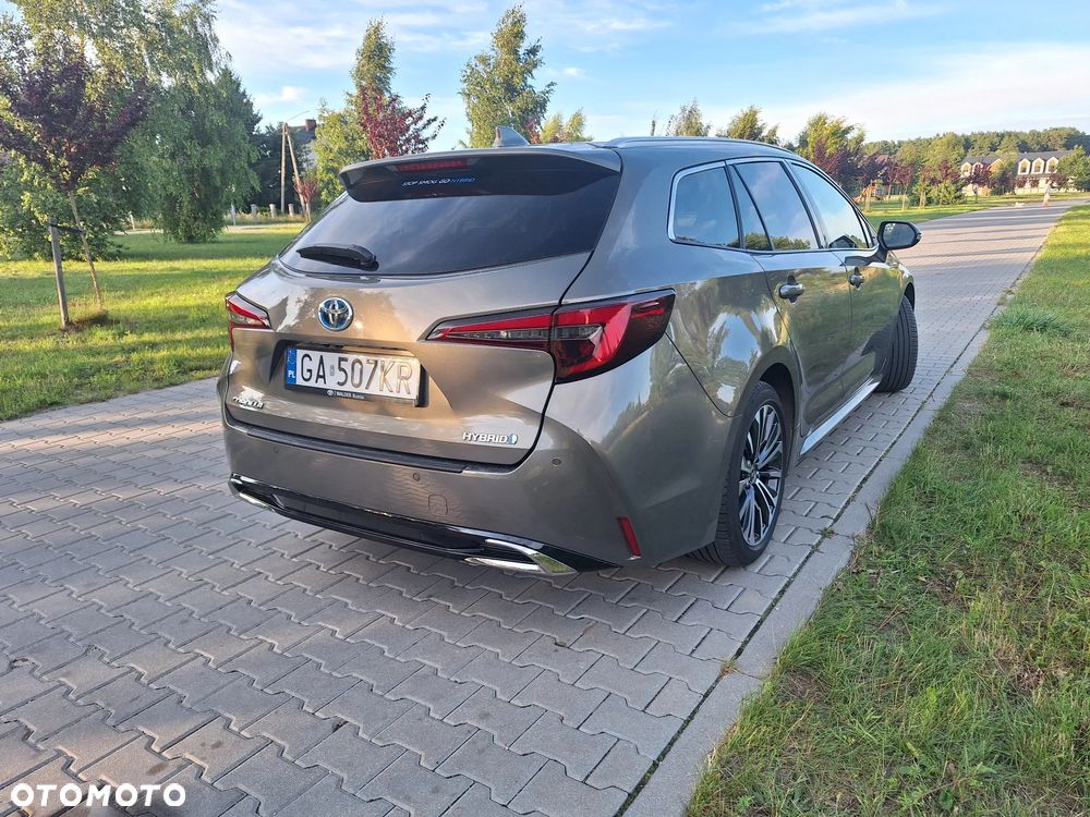 Toyota Corolla - 4