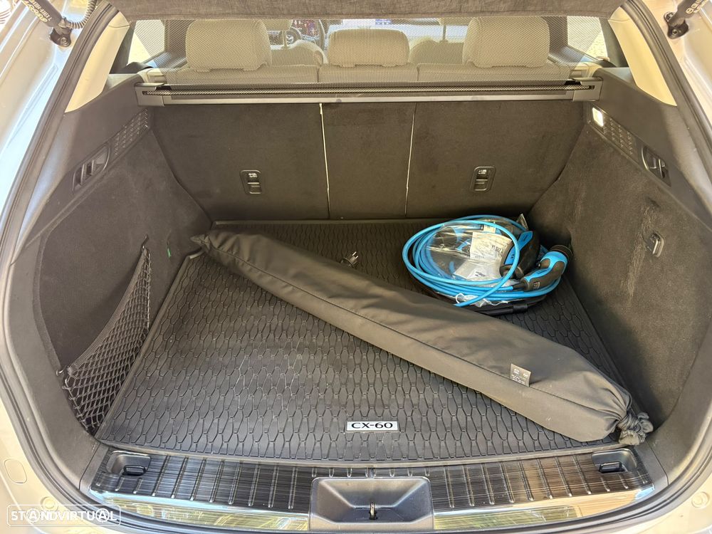 Mazda CX-60 2.5 e-Skyactiv PHEV Takumi+Convenient&Sound Pack +Pan.Sunr.Pa. - 32