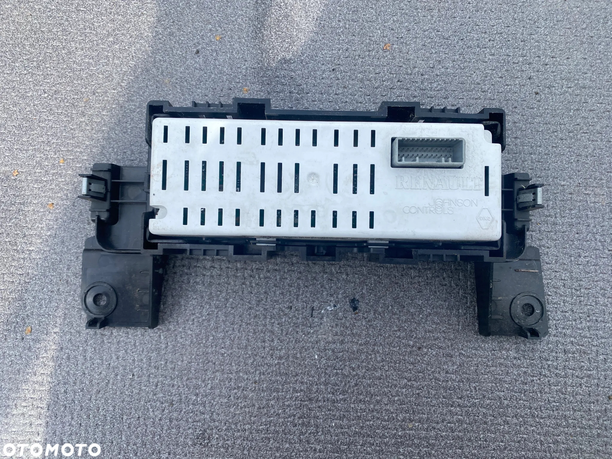 WYŚWIETLACZ EKRAN RADIA RENAULT LAGUNA III 280340001R 682470001 - 3
