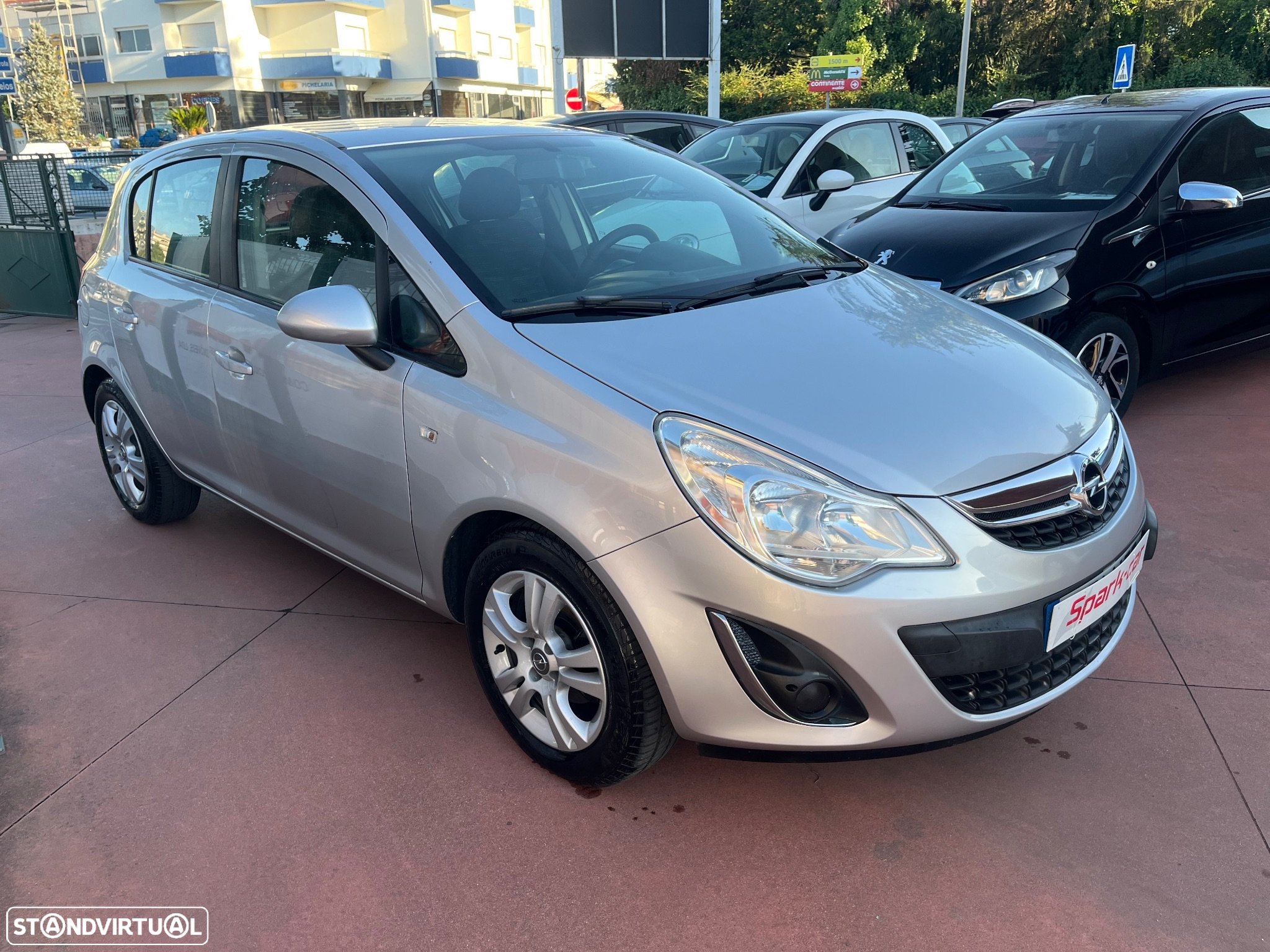 Opel Corsa 1.2 Enjoy - 2