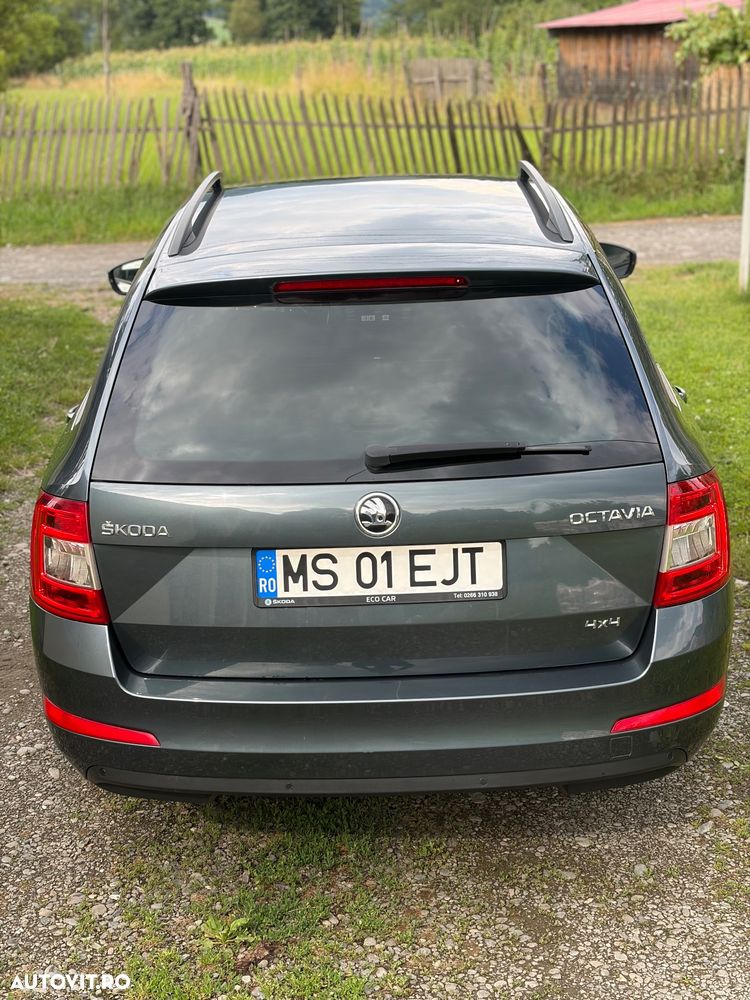 Skoda Octavia 2.0 TDI DSG 4X4 Style - 8