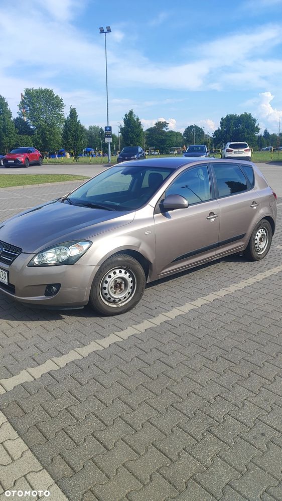 Kia Ceed 1.6 Crdi Comfort - 20