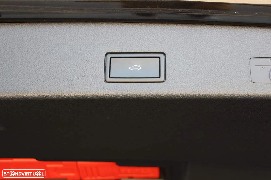 VW Golf Variant 2.0 TDi Life DSG - 25