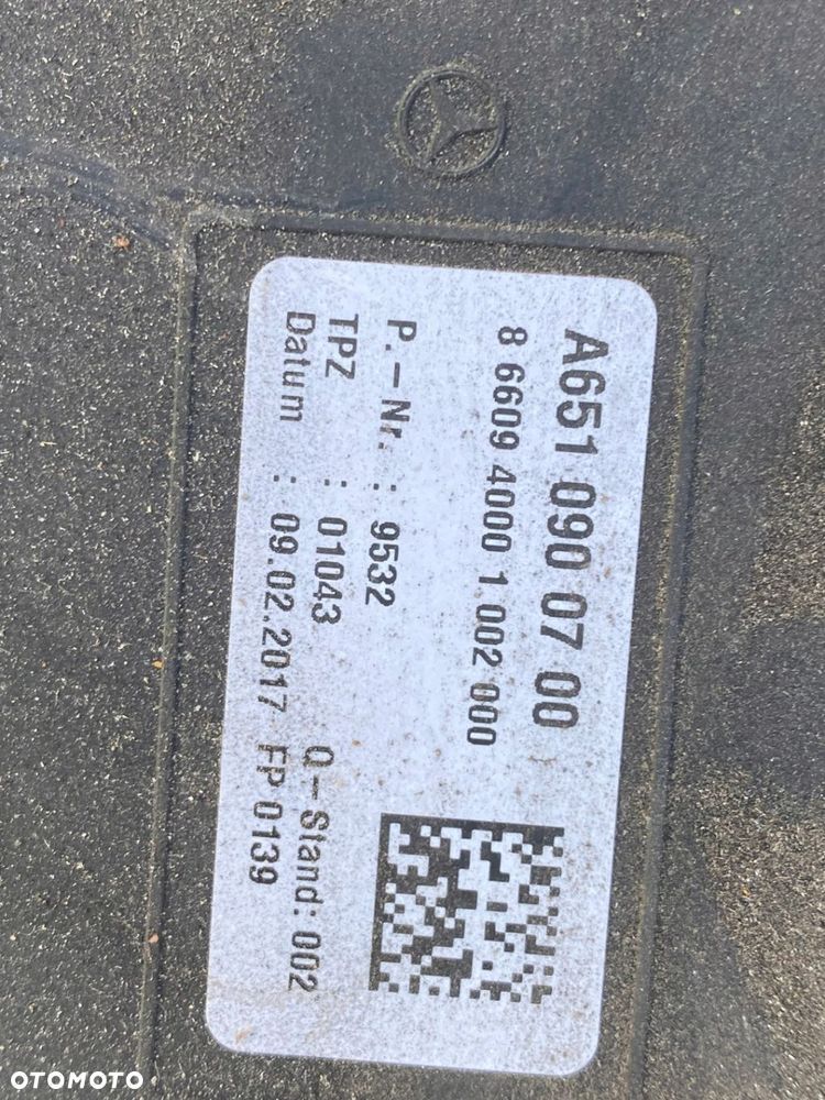 MERCEDES 205 hybryda kpl. obudowa filtra A 6510900700 - 3