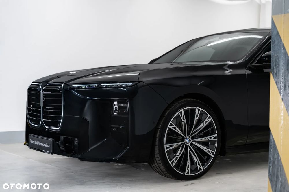 BMW Seria 7 - 16