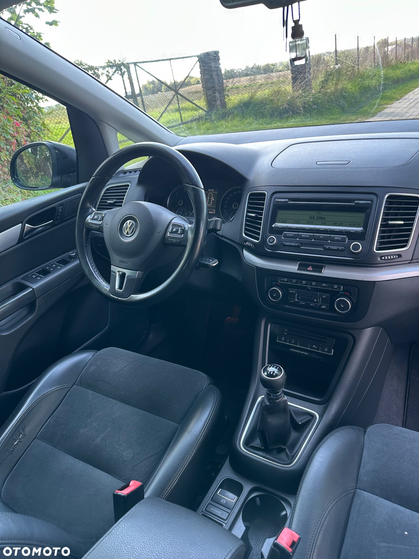 Volkswagen Sharan - 11
