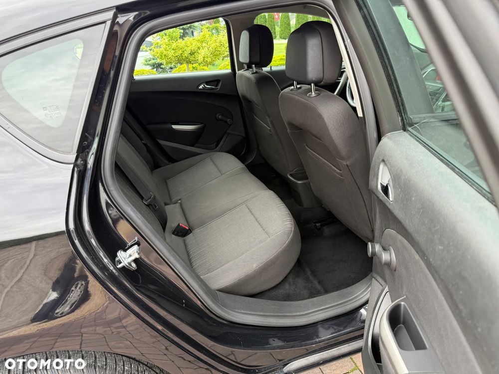 Opel Astra - 19