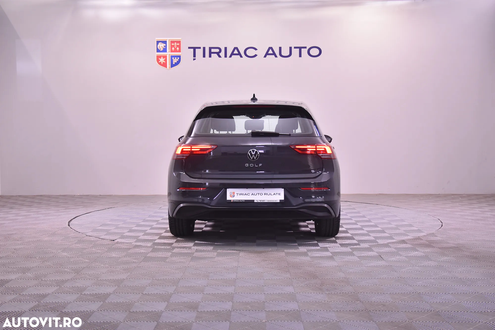 Volkswagen Golf - 4