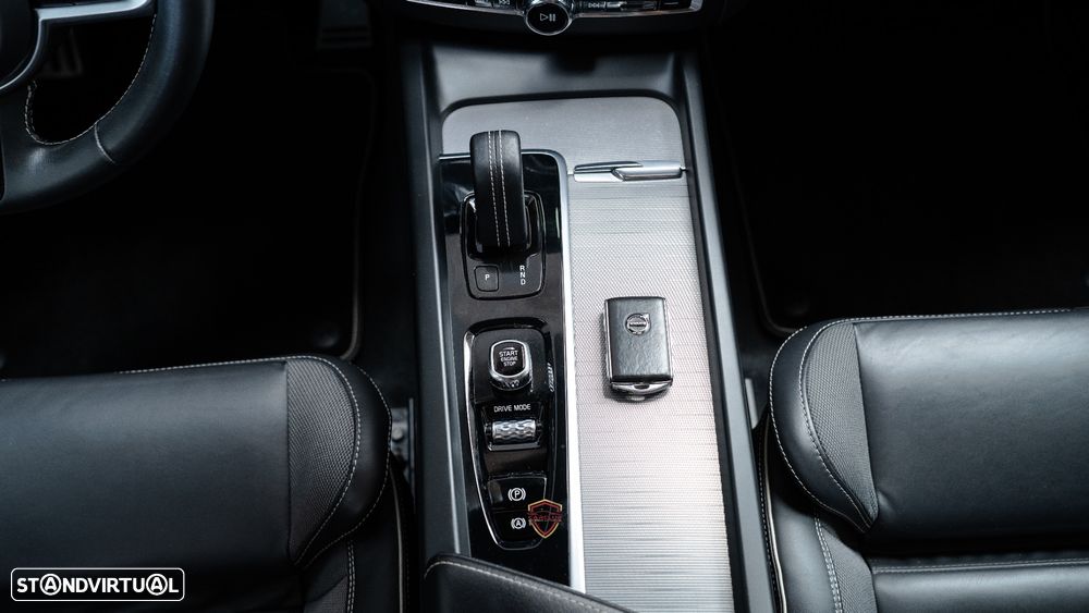 Volvo XC 60 2.0 T8 PHEV Polestar Engineered AWD - 29