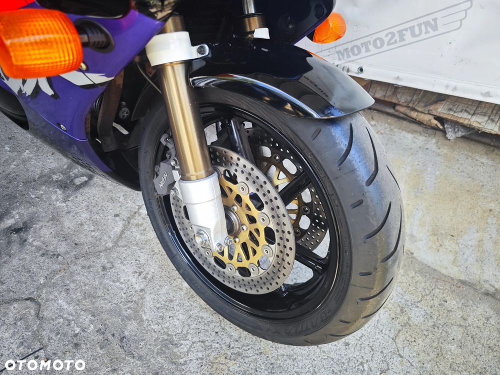 Honda CBR - 19