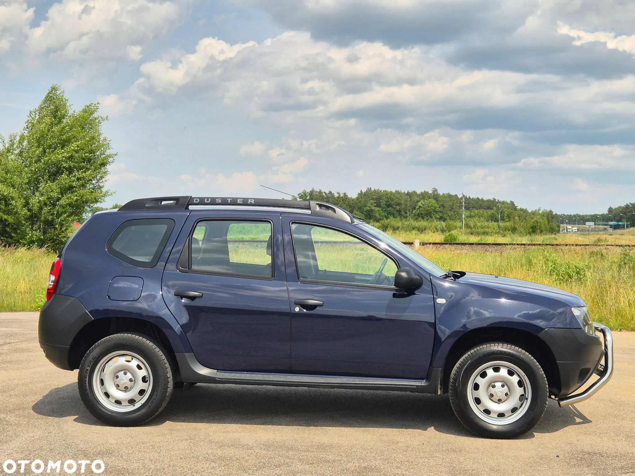 Dacia Duster 1.6 SCe Essential - 11