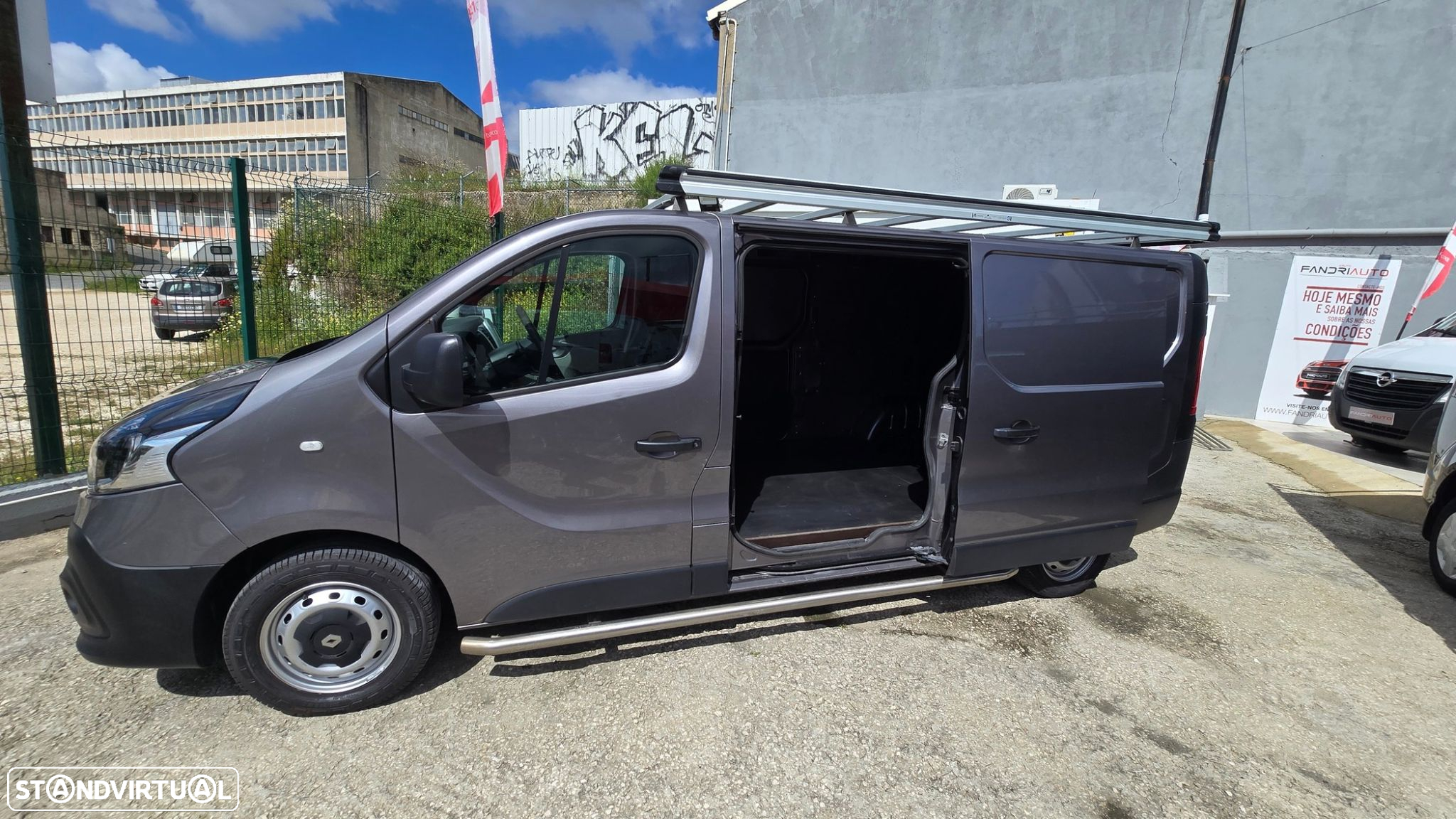 Renault Trafic 1.6 dCi L2H1 1.2T PRO+ SS - 17