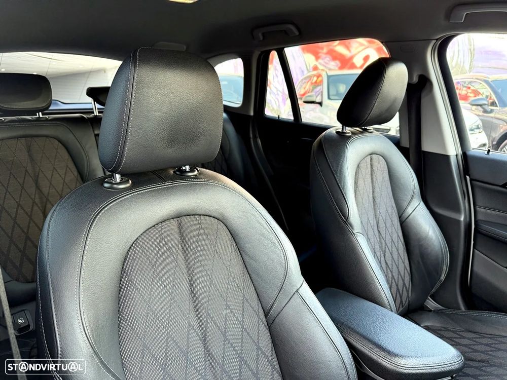 BMW X1 16 d sDrive Line Sport - 40