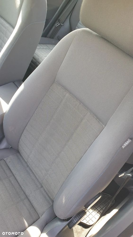 Volkswagen Golf Plus 2.0 TDI DSG Goal - 10