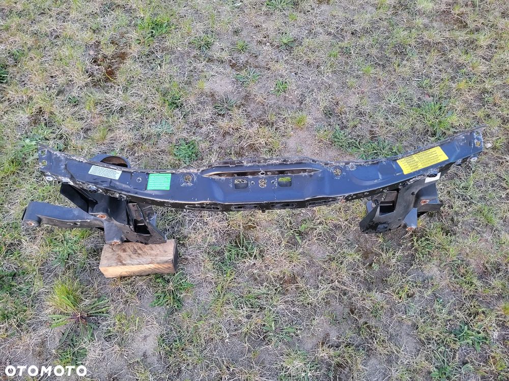 Pas przedni wzmocnienie Mercedes vito - 1