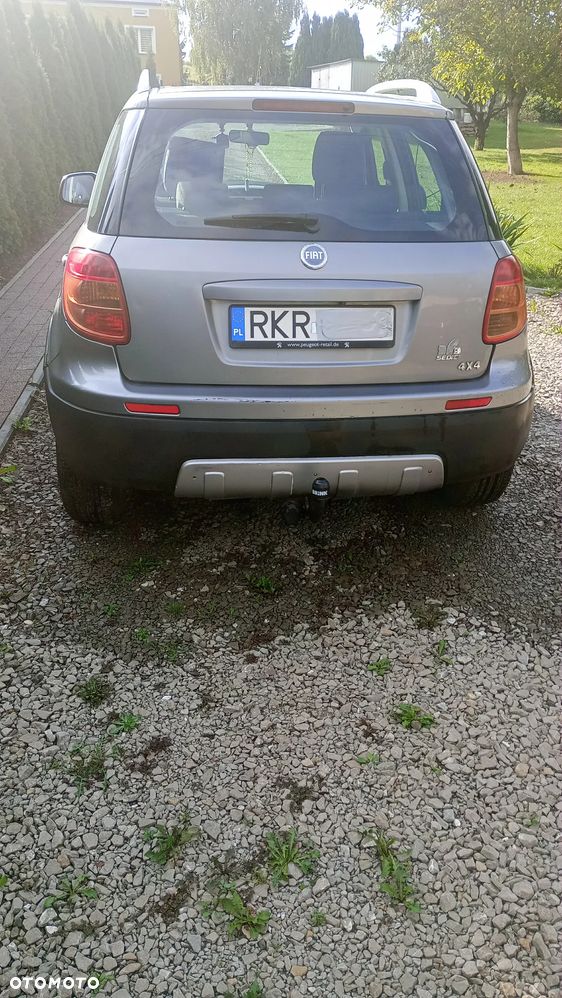 Fiat Sedici ver-1-9-multijet-4x4-emotion - 7
