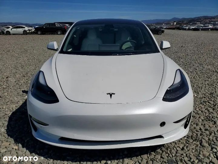 Tesla Model 3 Long Range AWD - 5