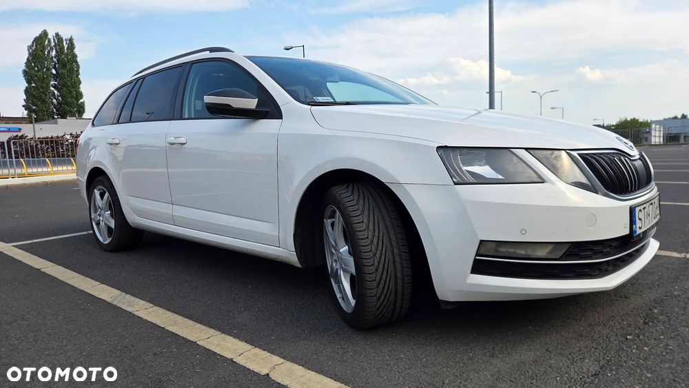 Skoda Octavia 1.6 TDI Ambition - 2