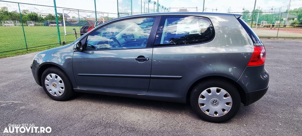 Volkswagen Golf - 6
