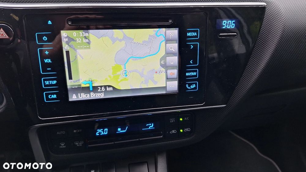 Toyota Auris 1.8 VVT-i Hybrid Automatik Executive - 11