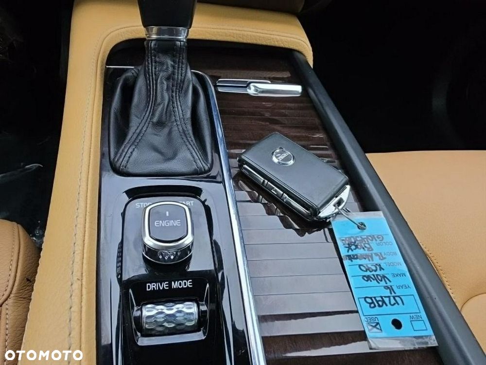 Volvo XC 90 - 12
