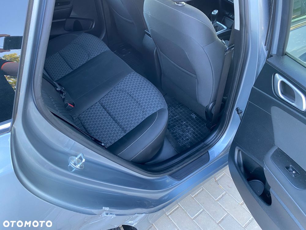Kia Ceed 1.6 CRDi mHEV M - 33