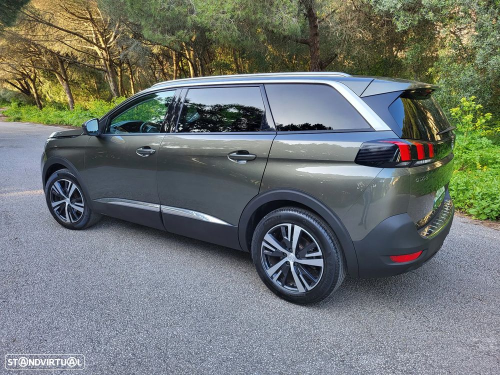 Peugeot 5008 - 3