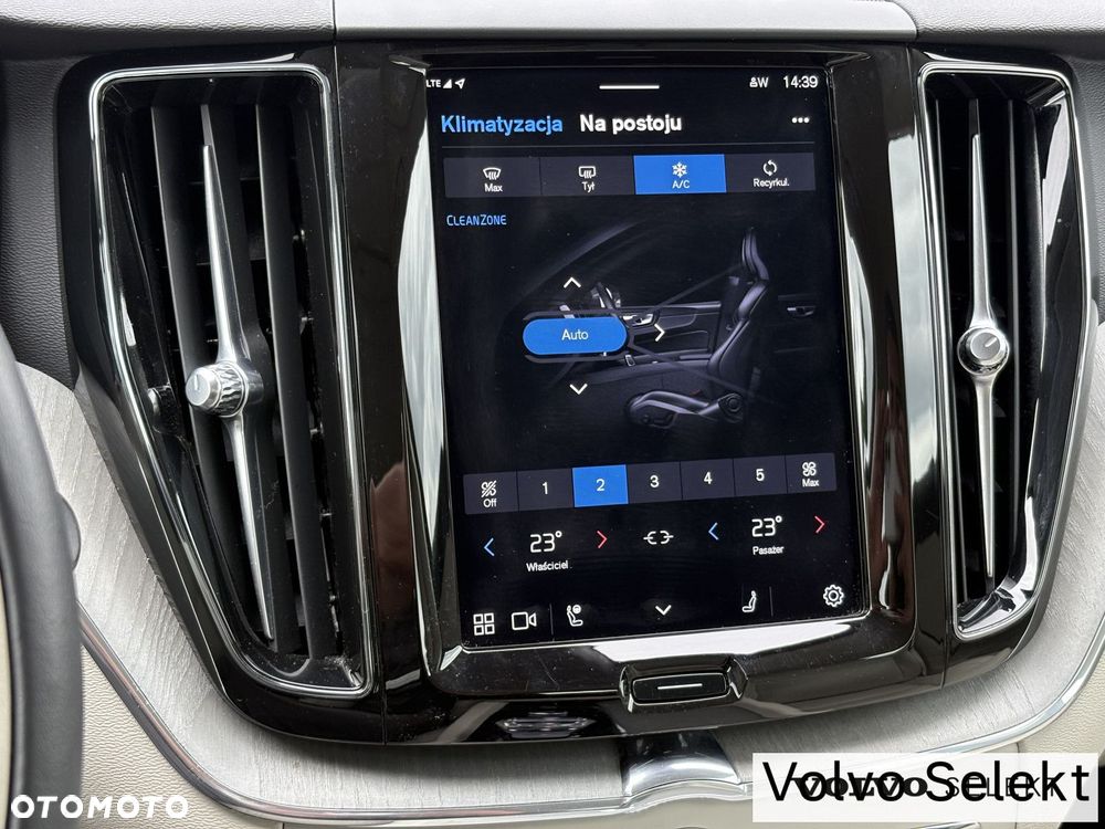 Volvo XC 60 - 21