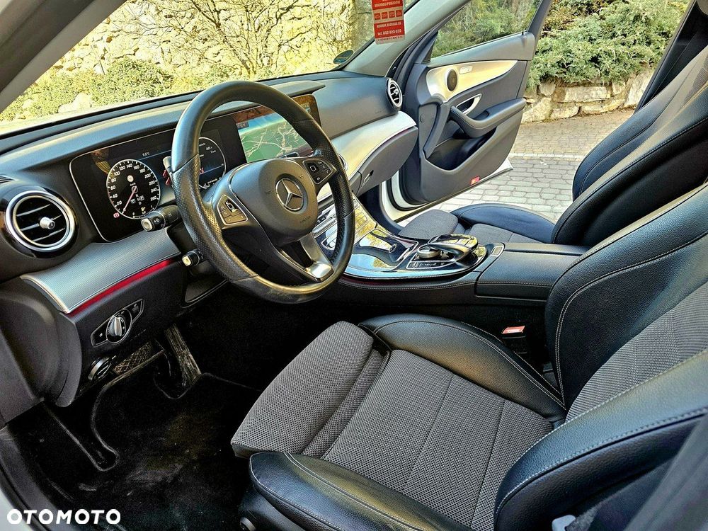 Mercedes-Benz Klasa E - 9