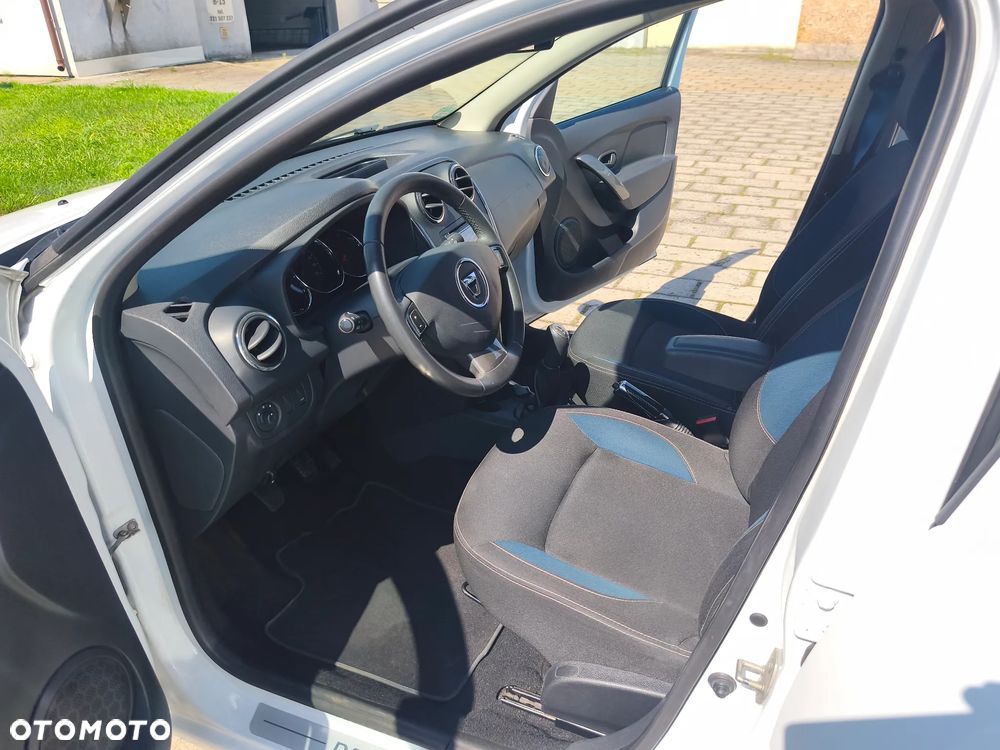 Dacia Sandero 0.9 TCe Laureate S&S EU6 - 14