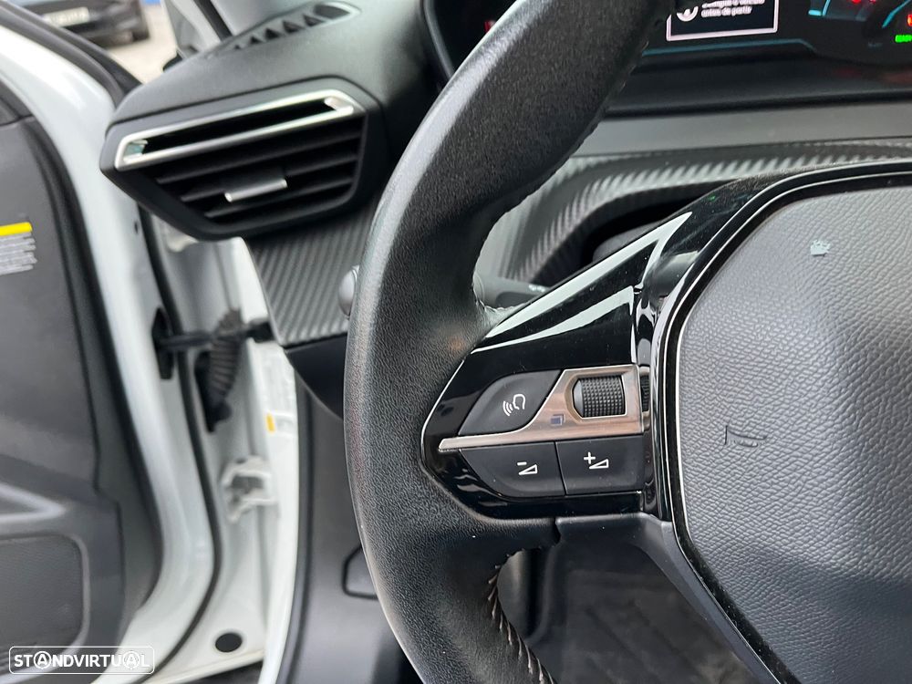 Peugeot e-2008 50 kWh Active Pack - 24