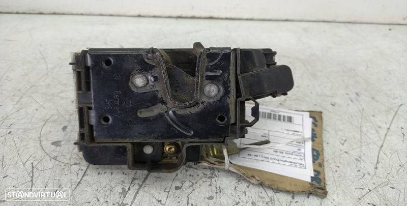 Fecho Porta  Fte Dto Volkswagen Polo (6N1) - 4