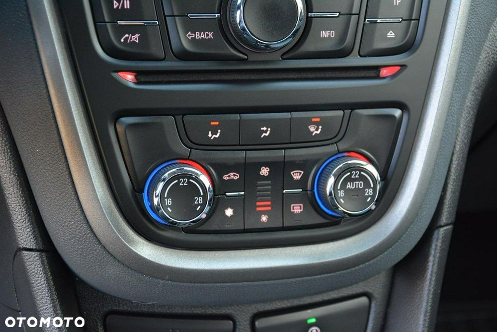 Opel Mokka 1.4 Turbo ecoFLEX Start/Stop Color Innovation - 26