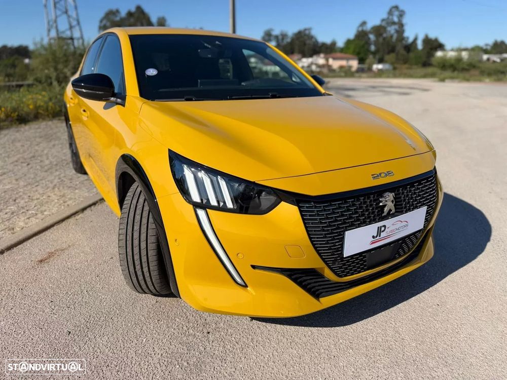 Peugeot 208 PureTech 130 EAT8 GT Pack - 3