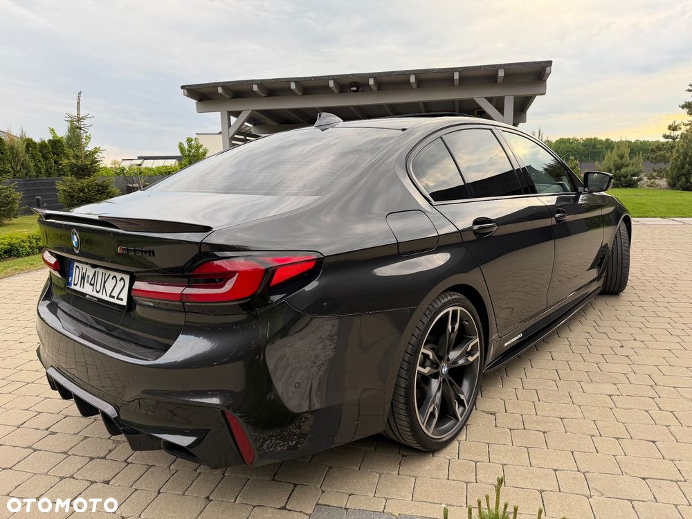 BMW Seria 5 M550i xDrive - 12