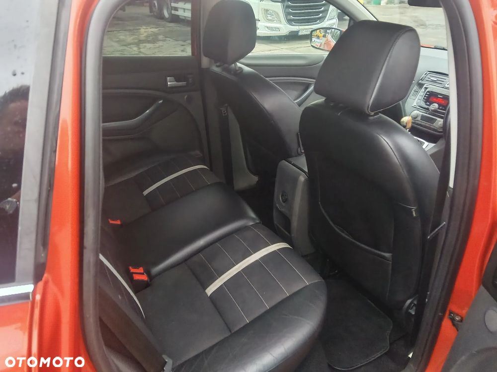 Ford Kuga 2012 photo 4