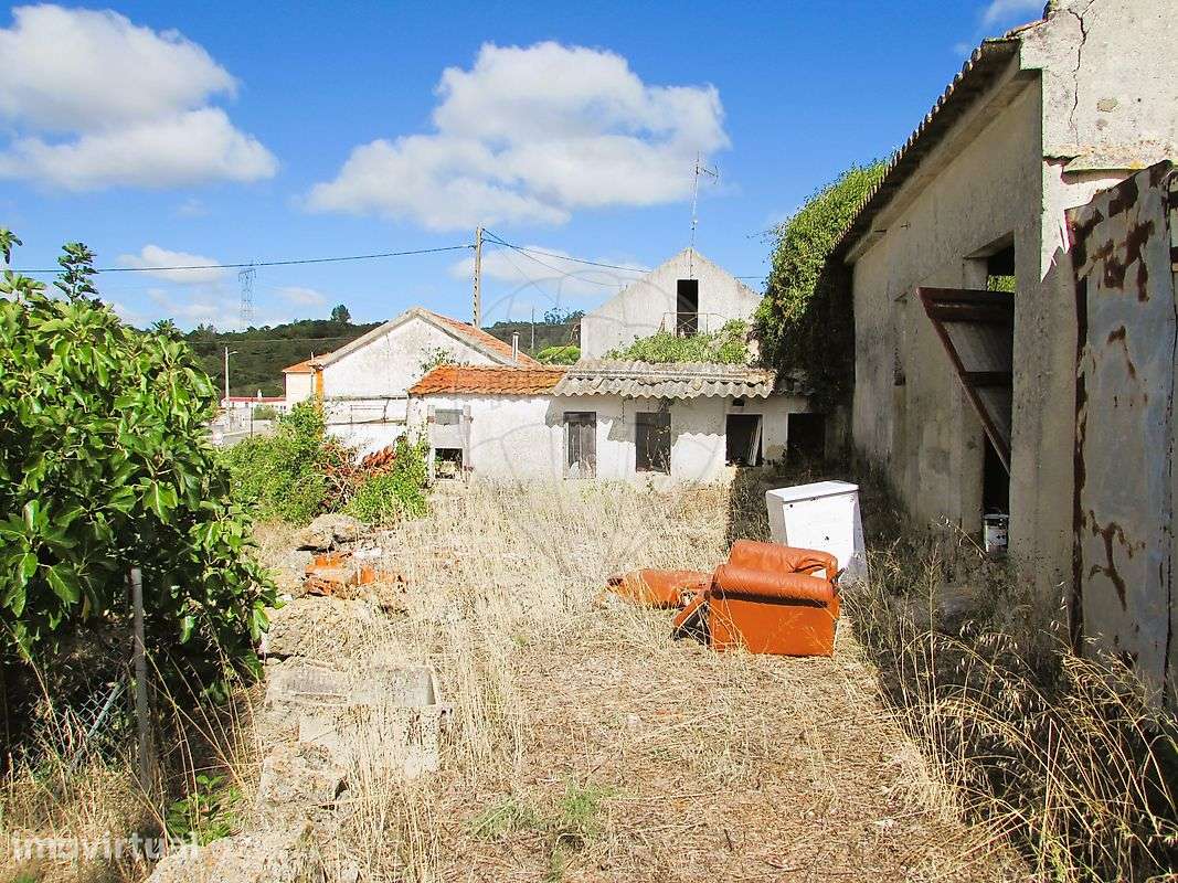 Moradia T2 para venda - Grande imagem: 2/9