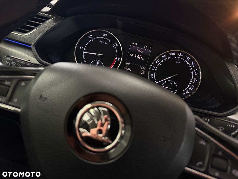 Skoda Superb 1.6 TDI DSG Active - 36