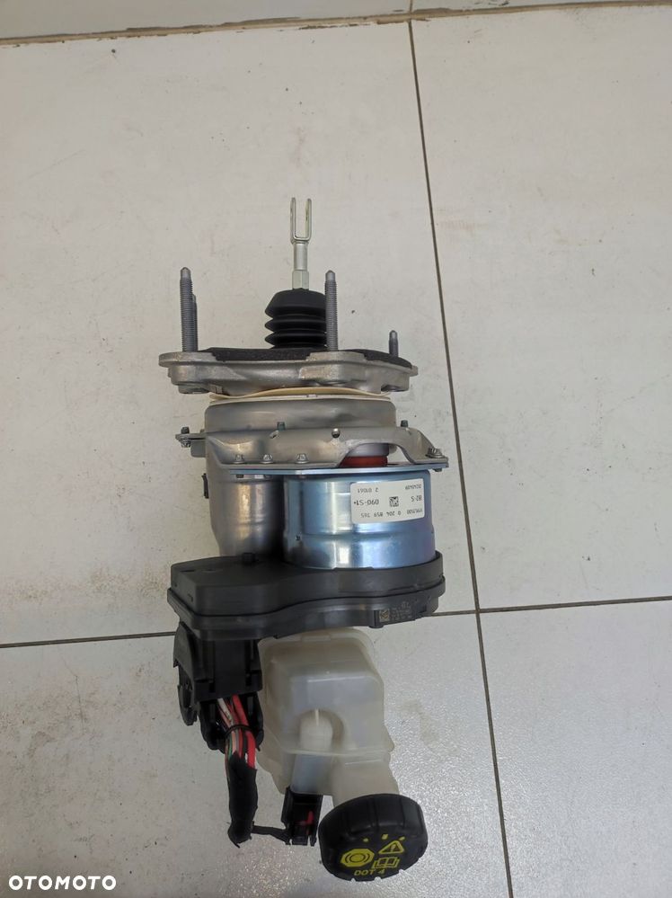 pompa hamulcowa serwo eu renault clio v 5 lift 1.6 e-tech - 4