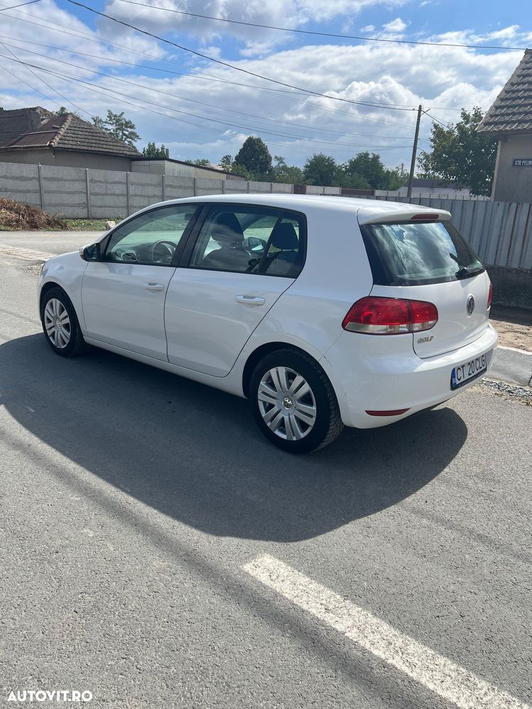 Volkswagen Golf - 5