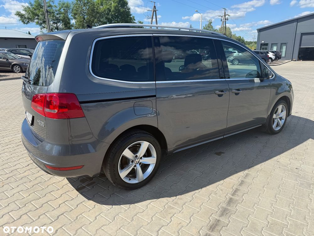 Volkswagen Sharan 2.0 TDI 4Motion BlueMotion Technology Highline - 14