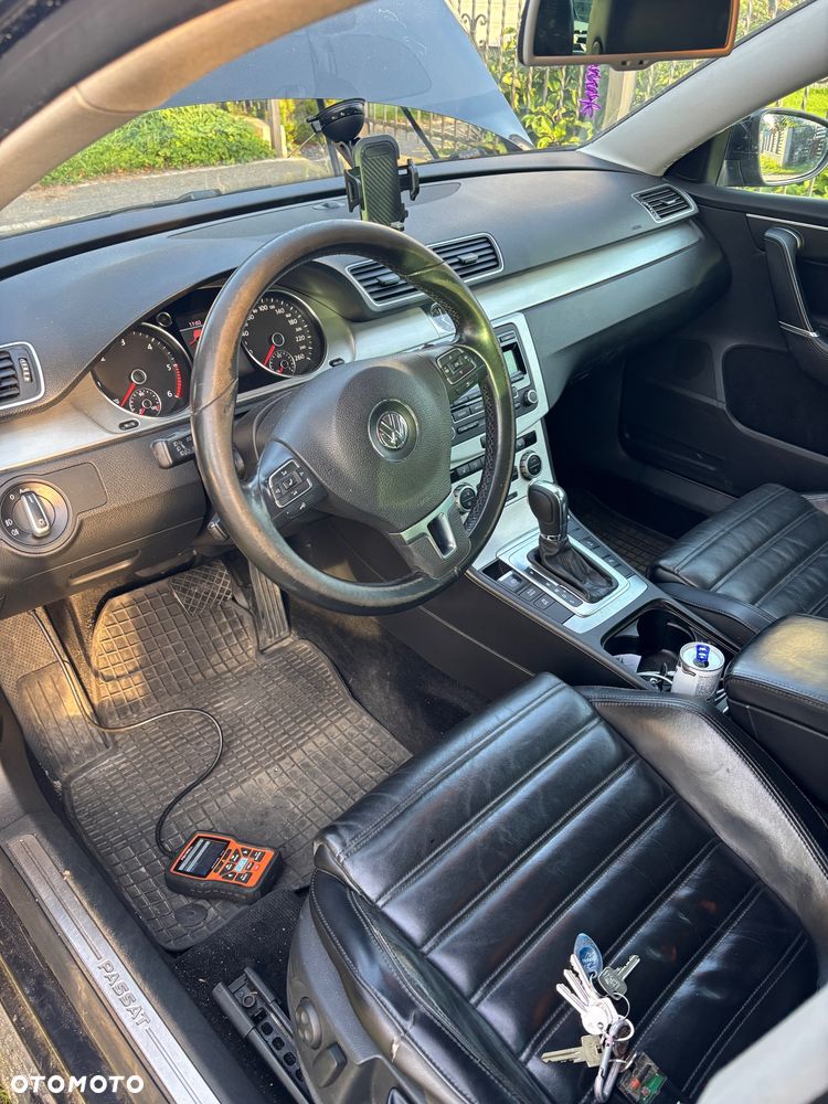 Volkswagen Passat - 9