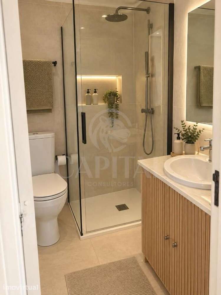 Apartamento T3 em remodelação - Grande imagem: 2/14