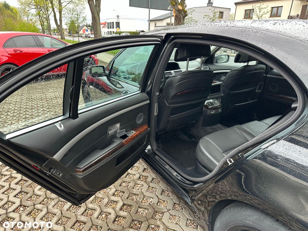 BMW Seria 7 - 7