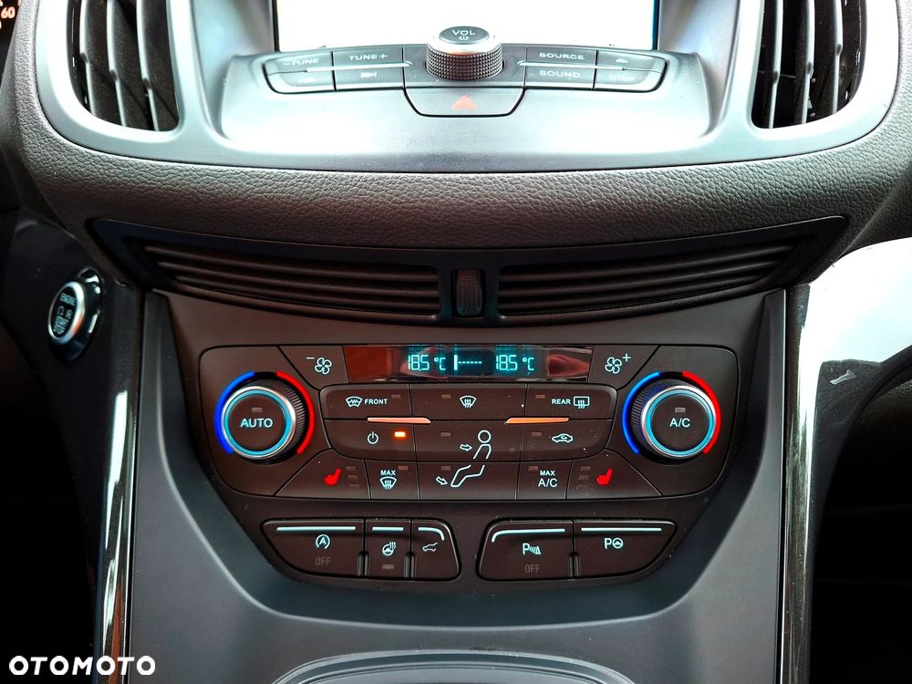 Ford Kuga 2.0 TDCi AWD Titanium - 31