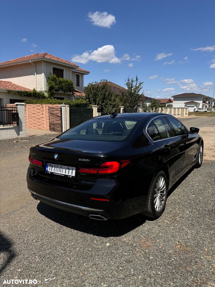 BMW Seria 5 530i xDrive AT MHEV - 3